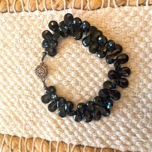 Gorgeous Vintage Black Bracelet - Pre-Owned - As is